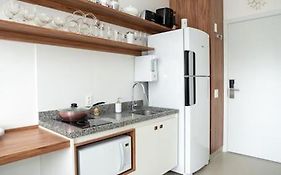 Studio em Pinheiros - 2 Quadras da Faria Lima e Vila Madalena